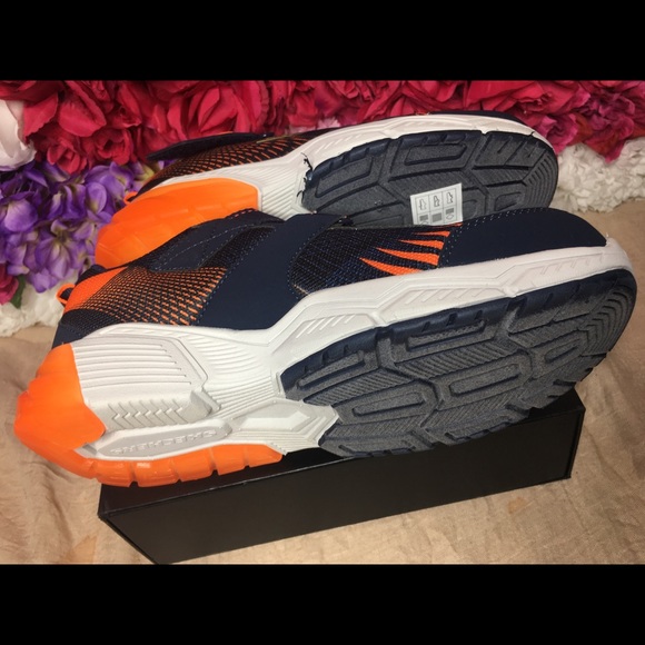 NWT sketchers thermoflux 2.0 big kid size 4. Have box and can ship it. - Picture 4 of 5